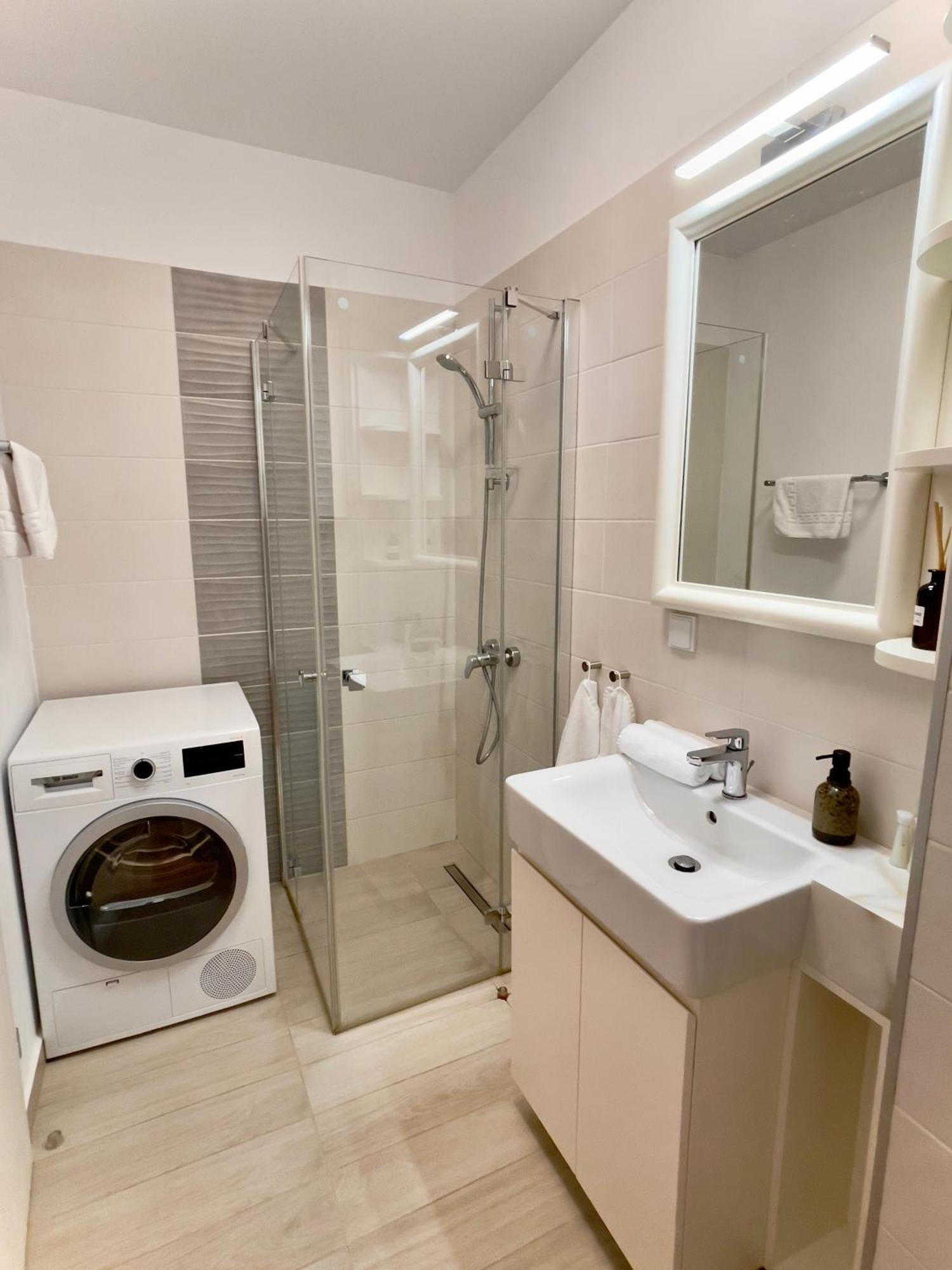 Piazza Vista - Granvia Park Apartment